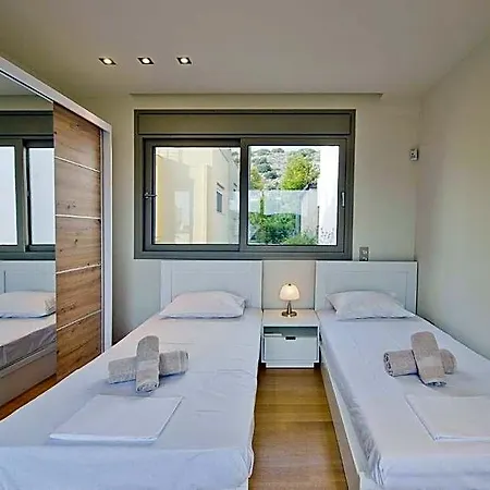 Views Athens Riviera Mdn Villa, Private Pool Hotel Vári